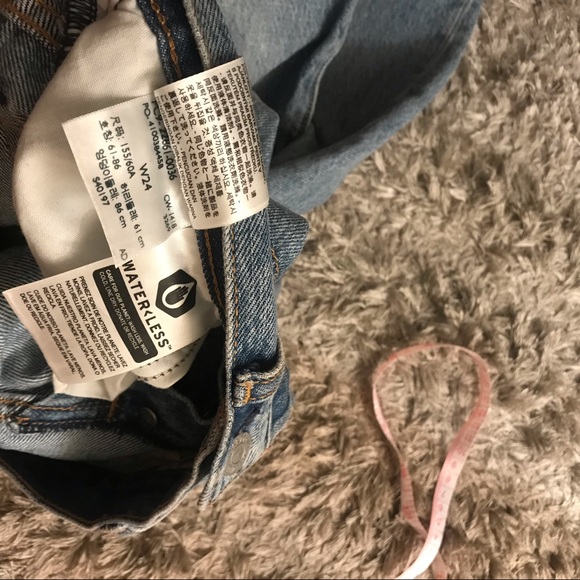 Wedgie Levis size 24 - Picture 5 of 8
